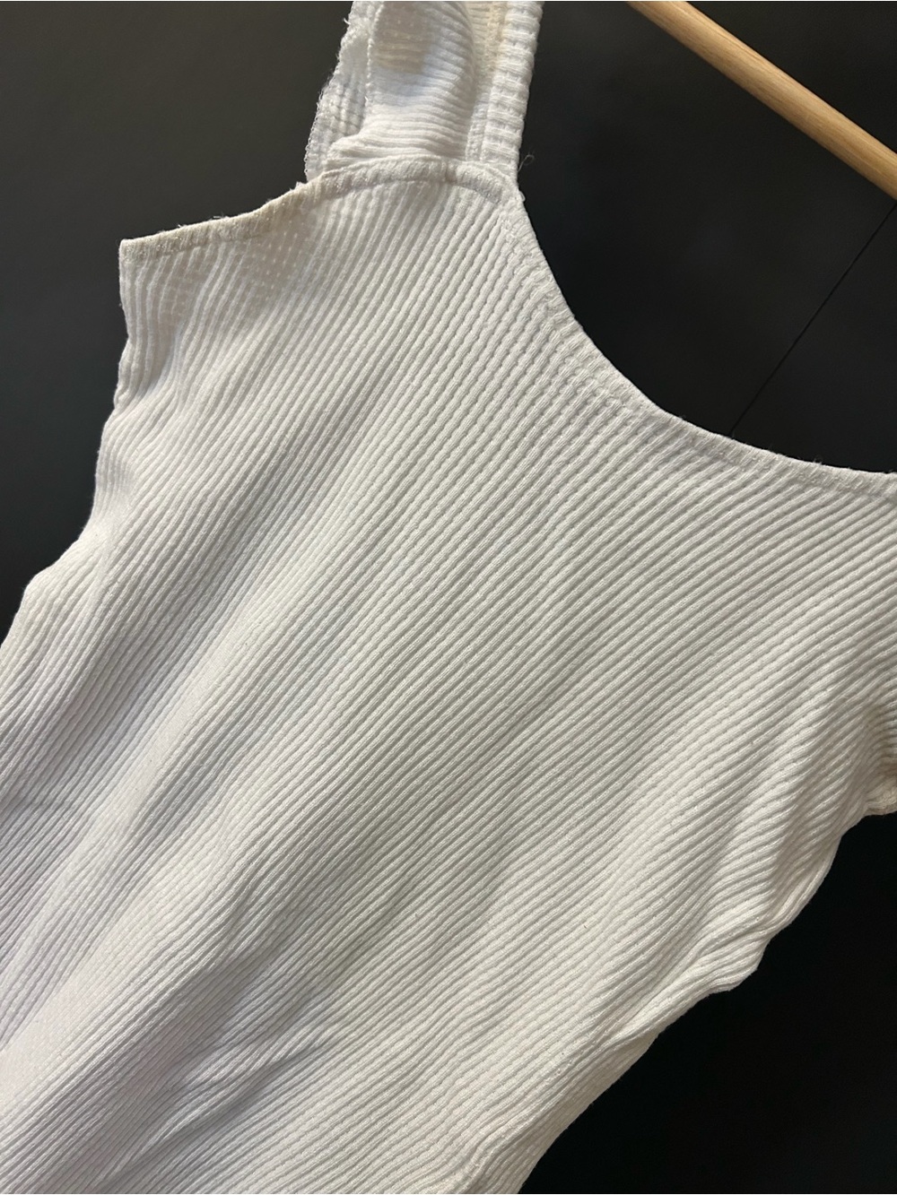 Reserved White Ribbed Ruffle Strap Tank Top - Picture 4 of 6